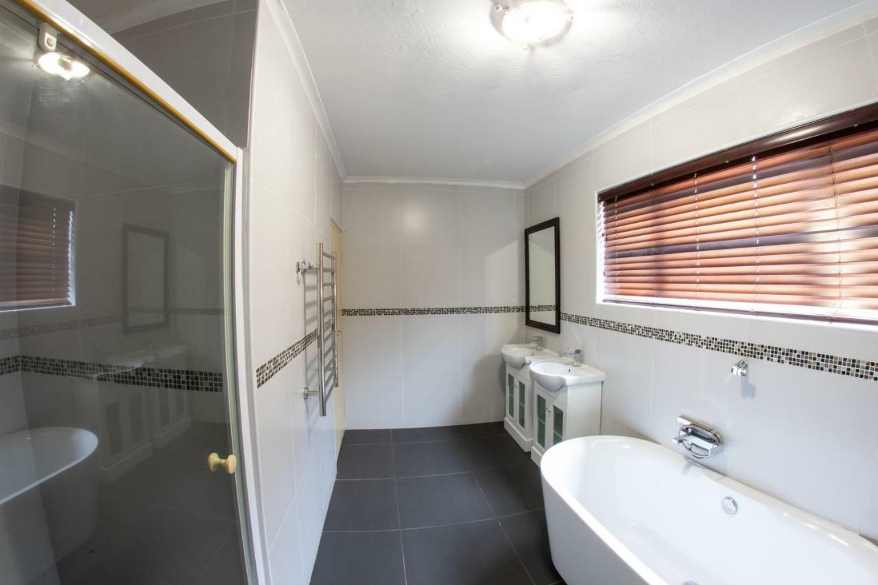Meransha Self Catering Cc Уолфиш-Бей Экстерьер фото