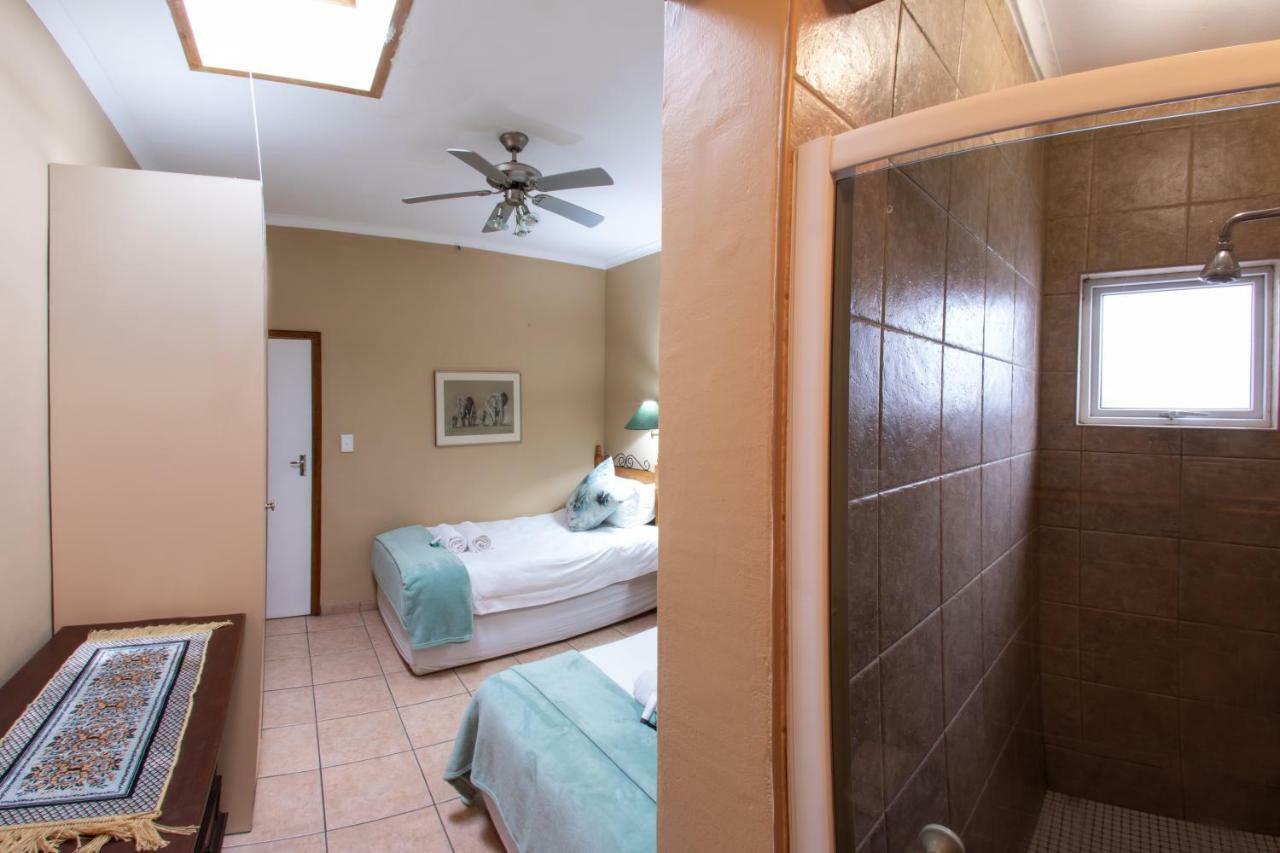 Meransha Self Catering Cc Уолфиш-Бей Экстерьер фото
